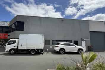 278M² WAREHOUSE SPACE FOR LEASE - ROSEDALE
