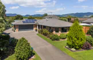 2 Bransley Grove, Katikati