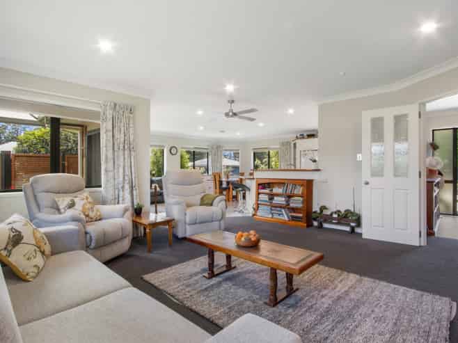 2 Bransley Grove, Katikati