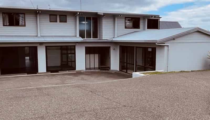 1022 Whangaparaoa Road, Tindalls Beach