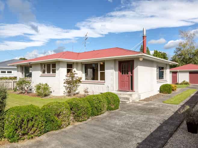 13 Armstrong Avenue, Carterton