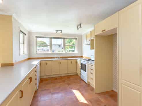 13 Armstrong Avenue, Carterton