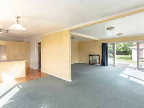 13 Armstrong Avenue, Carterton