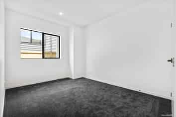 61 Discovery Drive, Gulf Harbour