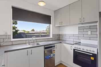 27A Bank Street, Amberley