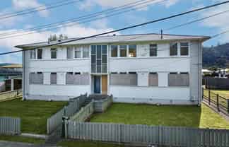 2-8 Hanson Grove, Stokes Valley