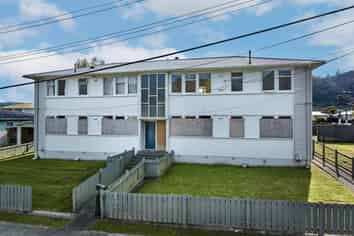 2-8 Hanson Grove, Stokes Valley