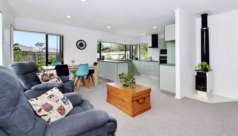 21 Malthouse Crescent, Brightwater