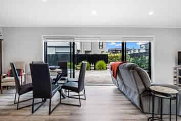 13/15 Onukutara Place, Huntington