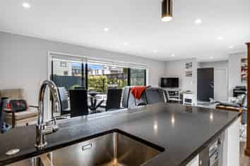 13/15 Onukutara Place, Huntington