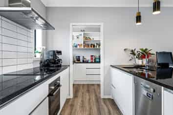 13/15 Onukutara Place, Huntington