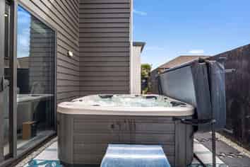 13/15 Onukutara Place, Huntington