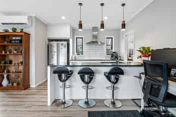 13/15 Onukutara Place, Huntington