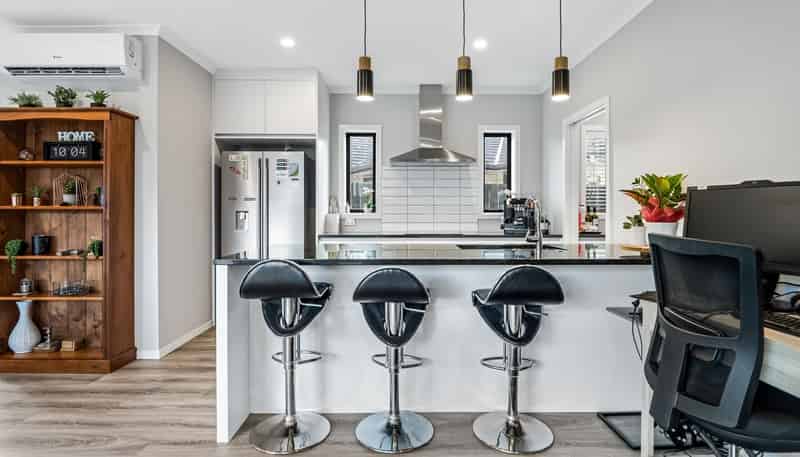 13/15 Onukutara Place, Huntington