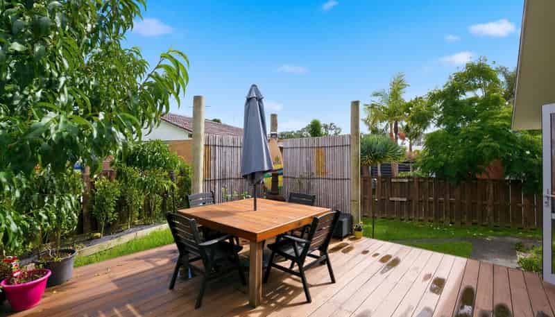 2 Rakatau Place, Ruakaka
