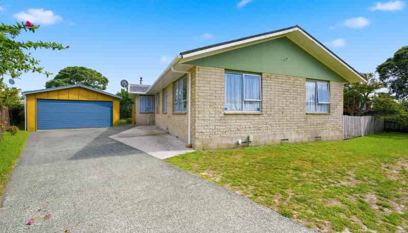 2 Rakatau Place, Ruakaka