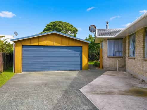 2 Rakatau Place, Ruakaka