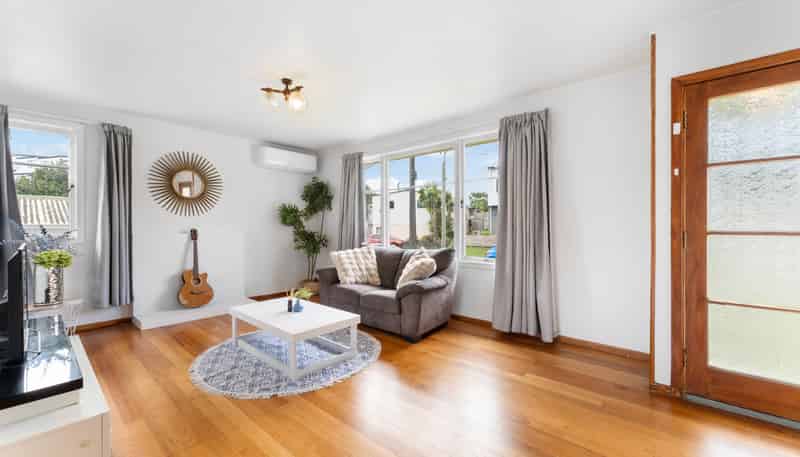 4 Pomelo Road, Te Atatu South