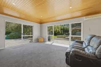 989 Two Chain Road, Swannanoa