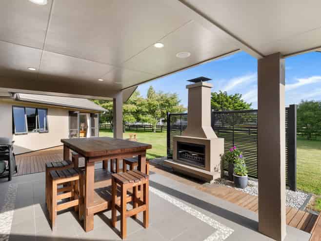 921 Gordonton Road, Gordonton