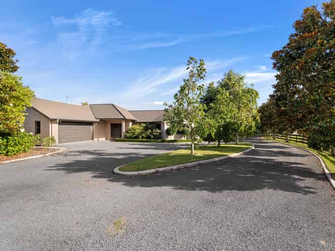 921 Gordonton Road, Gordonton