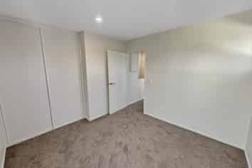 6/9 Whittington Avenue, Woolston