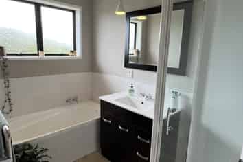 2/7 Anna Watson Road, Half Moon Bay