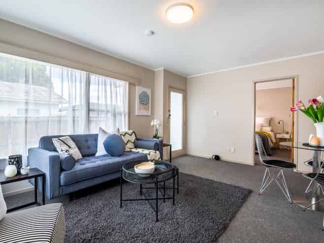 6/43 Shakespeare Road, Milford