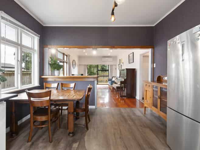 65 Botanical Road, Takaro