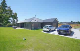 21B Foster Place, Amberley