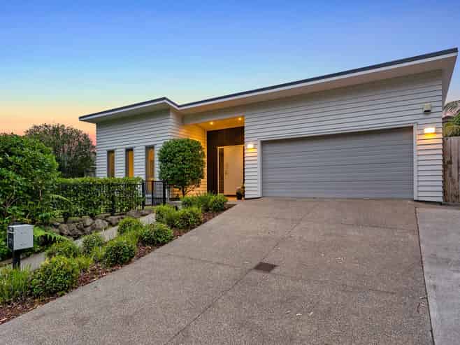 371 Millwater Parkway, Silverdale