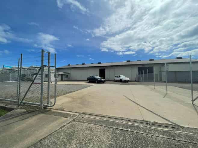Truman Lane Industrial with large, fenced yard 