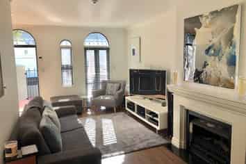 14/177 Hurstmere Road, Takapuna