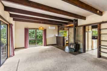 23 Tennis Court Road, Raumati South