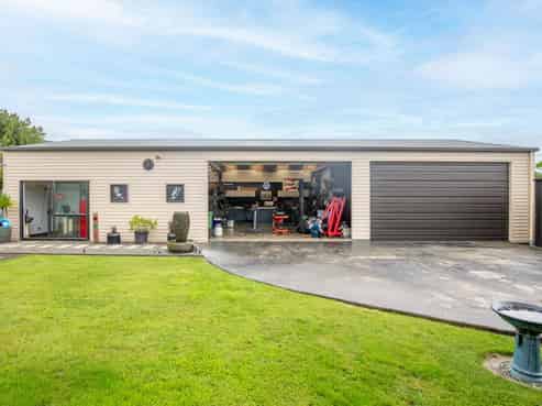 73 Clayton Road, Mangakakahi