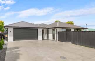 139 Springs Road, Hornby