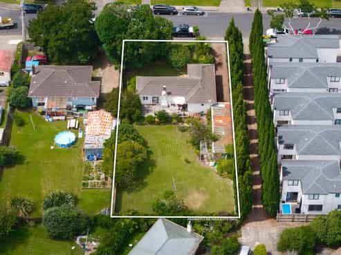 70 Buscomb Avenue, Henderson