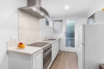 1/582 Barbadoes Street, Saint Albans