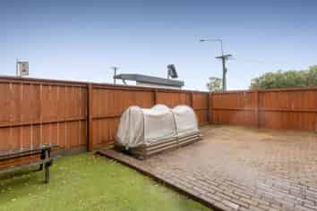 1/582 Barbadoes Street, Saint Albans