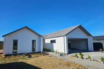 16 Marine Corps Drive, Masterton