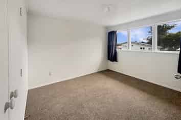 4  Cresta Place , Onerahi