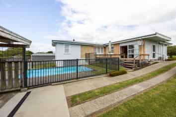 12 Pirongia  Road, Te Awamutu