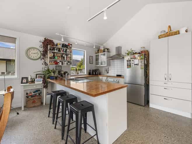 14 Francis Lane, Lake Hawea