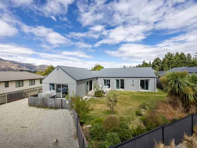 14 Francis Lane, Lake Hawea