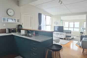 27 Carlton Crescent, Maraetai