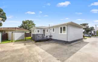 40 Reid Road, New Lynn