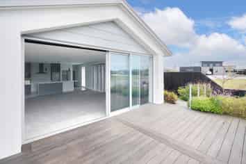 63 Lakeside Drive, Pegasus