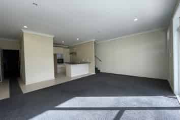 12/44 Carlos Drive, Flat Bush