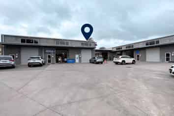 Vacant possession - quality industrial unit