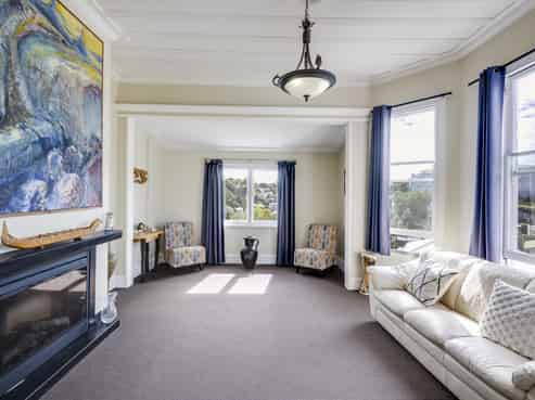 4 Fitzroy Road, Bluff Hill